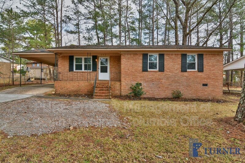 Columbia House: 532 Calvary Drive