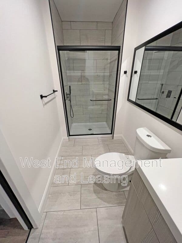 Saint Louis Condo: 4201 W Pine Blvd