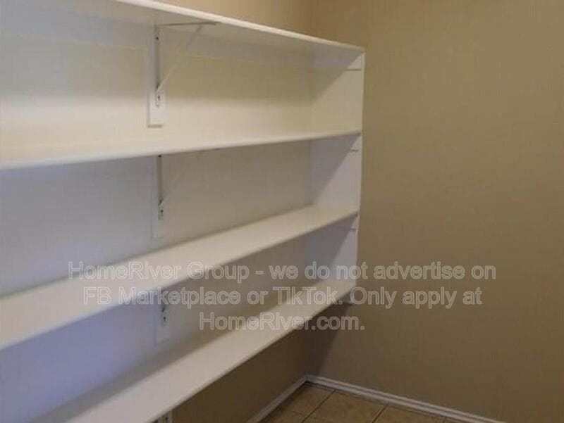 Wylie House: 712 Alabaster Way