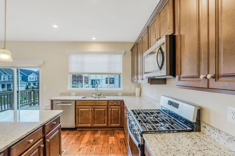 Fredericksburg House: 10100 Futbol Ct