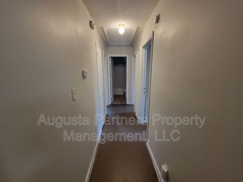 Augusta House: 2111 Dyer Street