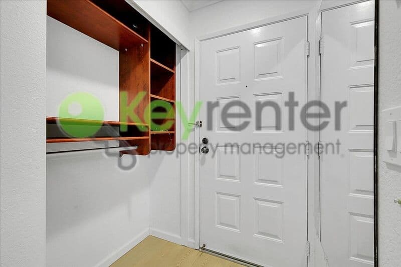 Sacramento House: 1629 10th Street