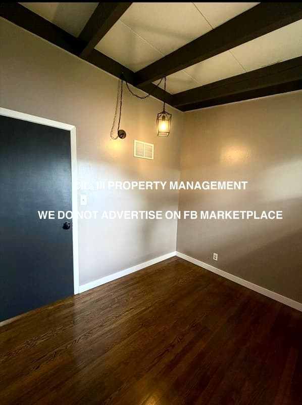 Kansas City House: 6200 North Park Avenue