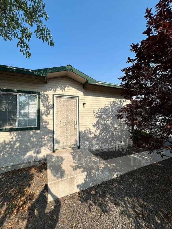 Sparks House: 711 19th Street