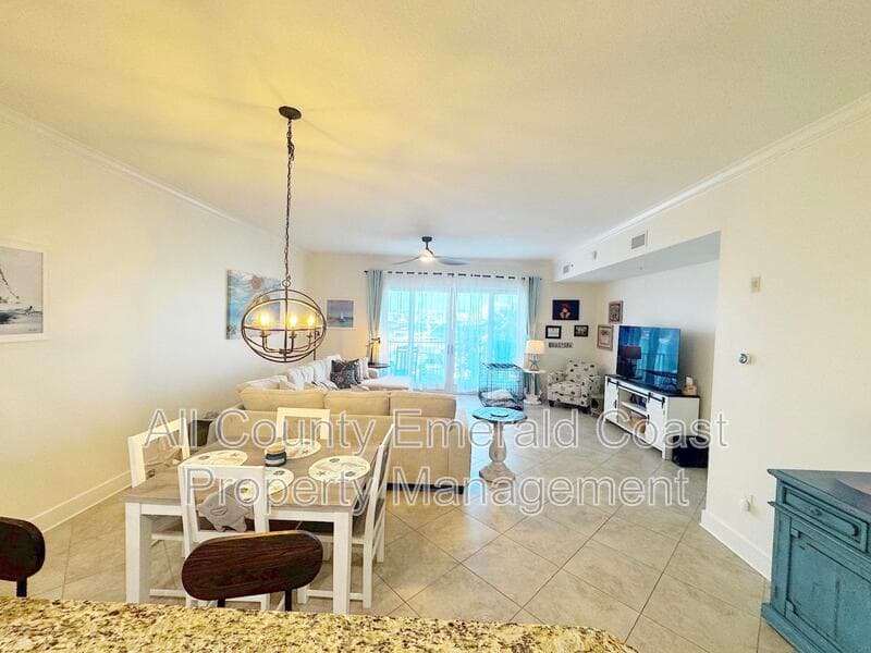 Destin Condo: 211 Durango Road