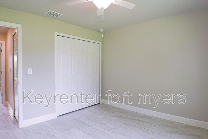 Fort Myers House: 1787 Maryland Ave