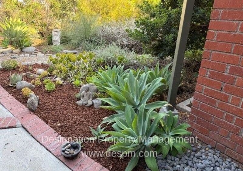 Altadena House: 4395 El Prieto