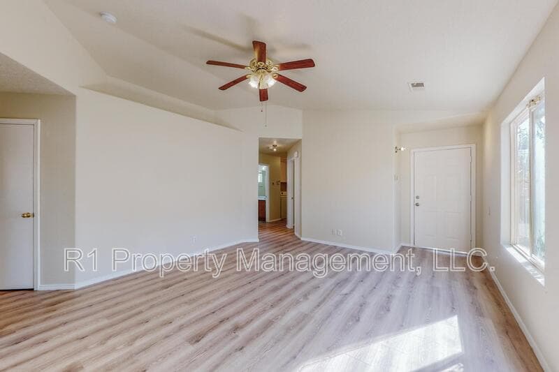 Rio Rancho House: 3473 Martin Meadows Drive Northeast