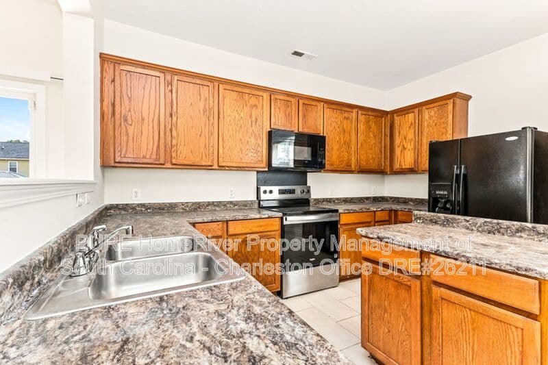 Goose Creek House: 437 Watershed Dr
