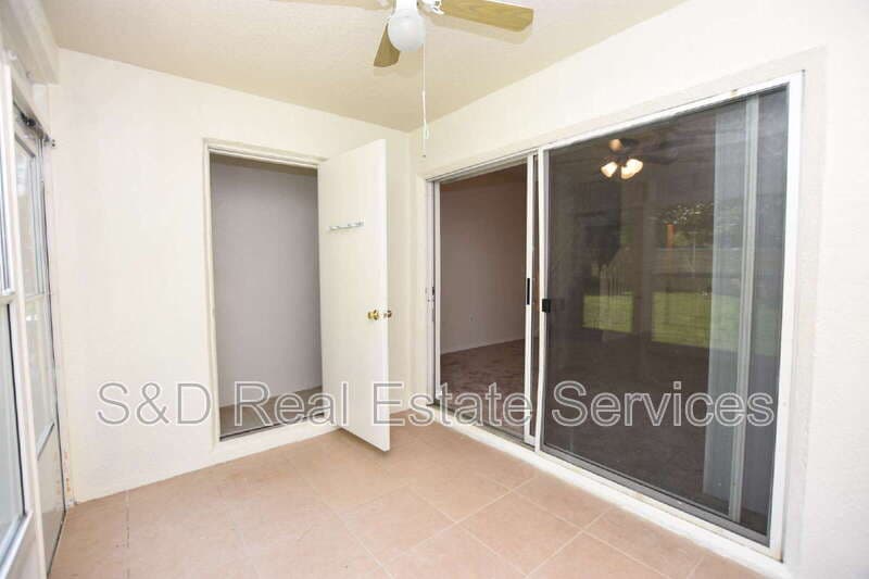 Brandon Townhome: 2308 Lake Woodberry Cir