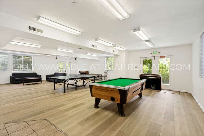 Provo House: 843 E 620 N
