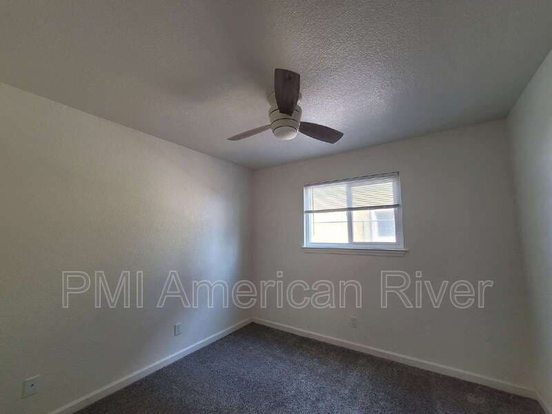 Sacramento House: 7147 Bacchini Avenue