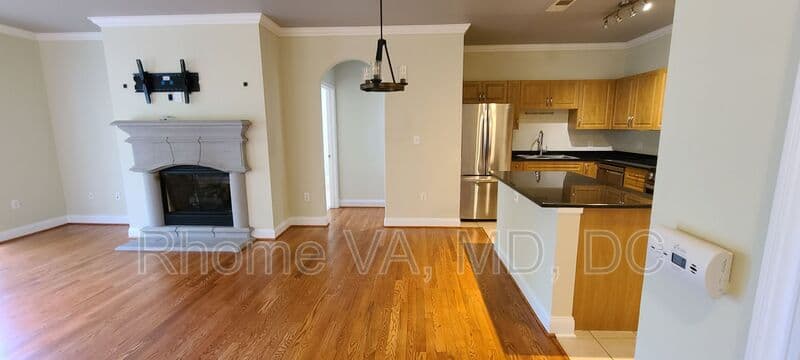 Herndon Condo: 12937 Centre Park Cir