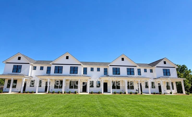 Wilson Mills Townhome: 100 Parker St