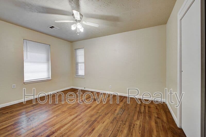 Oklahoma City House: 7201 S Walker Ave