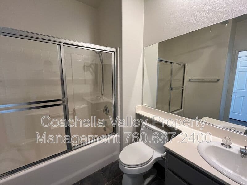 Cathedral City House: 68681 Pasada Rd