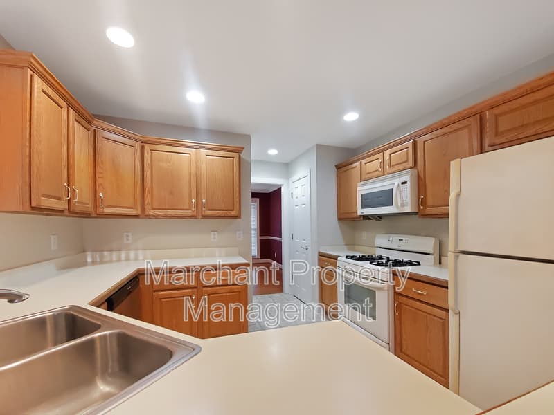 Greenville House: 11 Tupelo Court