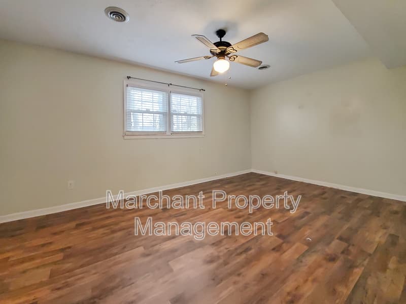 Simpsonville House: 121 Coalmont Court