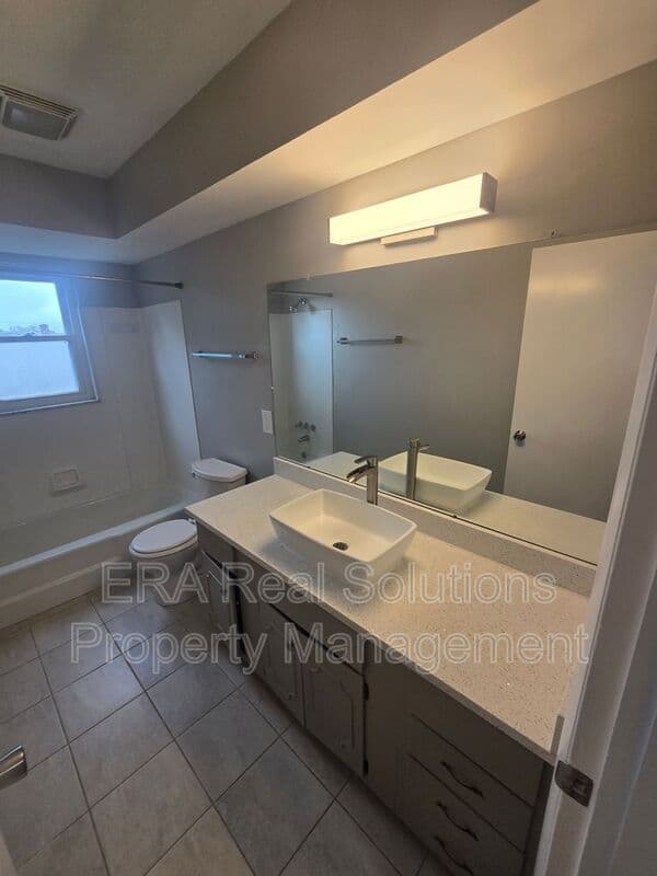 Columbus Condo: 852 S Roys Ave