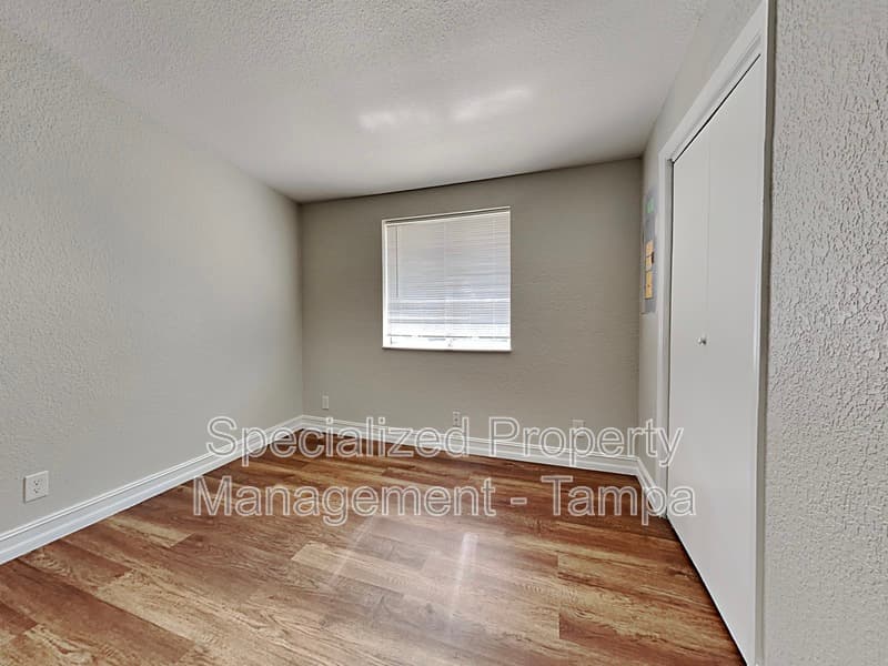 Spring Hill House: 13426 Tyringham St