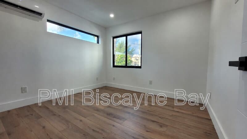 Miami Beach Condo: 7801 Byron Avenue