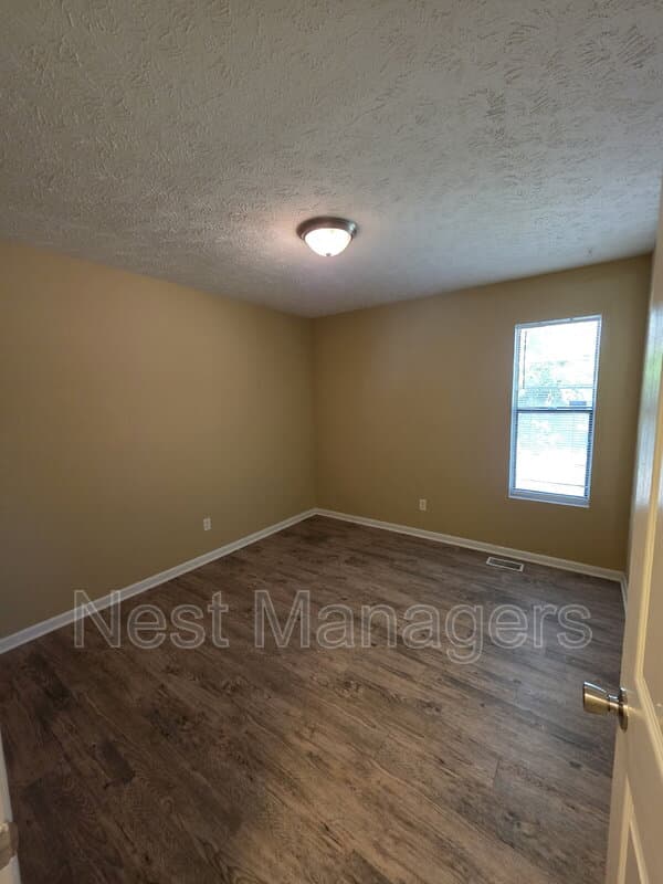 Fayetteville House: 7172 Evanston Street