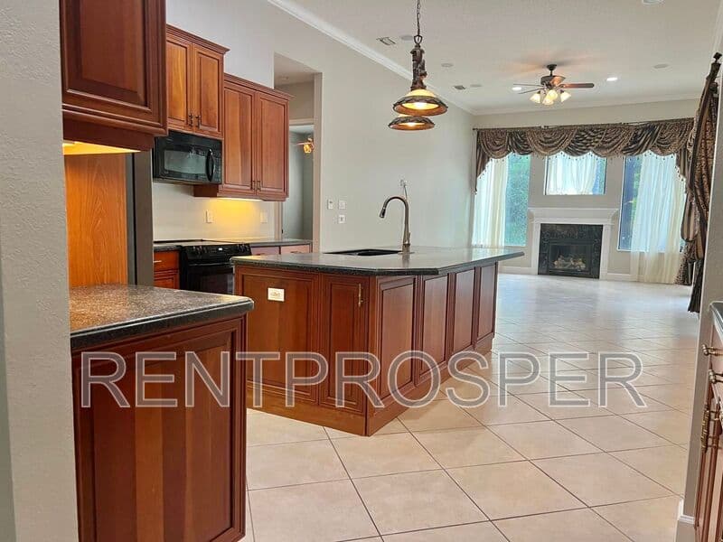 Ormond Beach House: 971 Stone Lake Drive