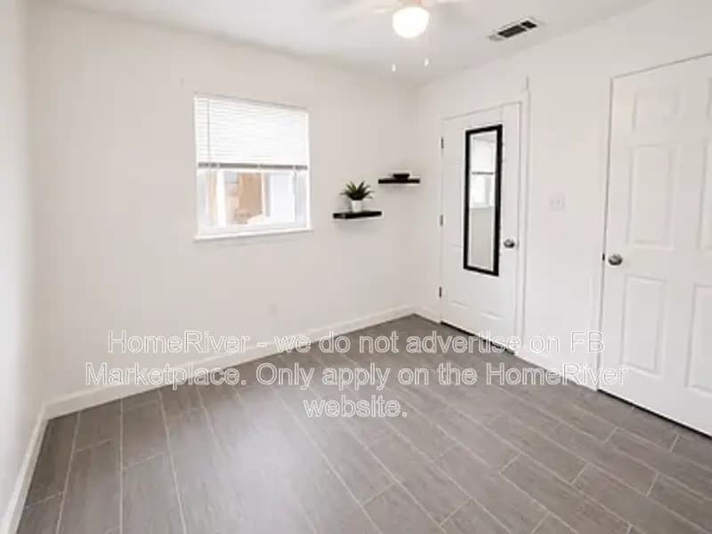 Pensacola House: 705 Vendee Ln