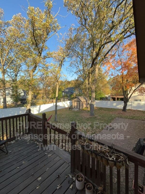 Coon Rapids House: 12394 Magnolia Cir Nw
