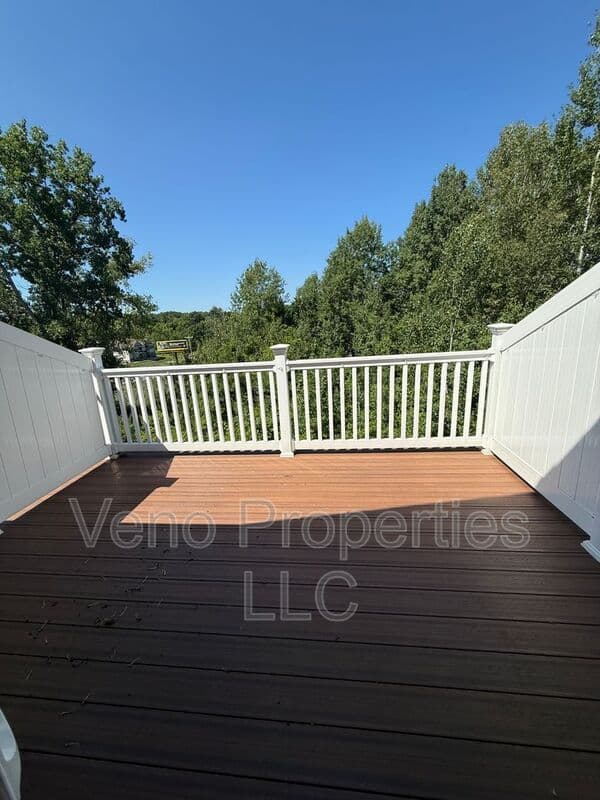 Ballston Spa House: 11 Kasey Pass