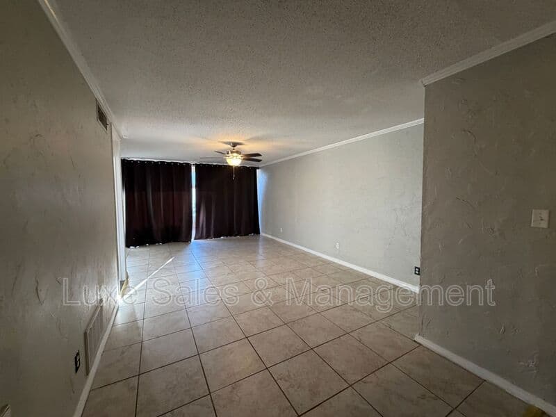 OKC Condo: 6000 N. Brookline