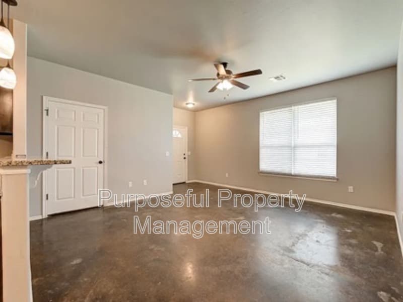 El Reno House: 1867 Cypress Lane