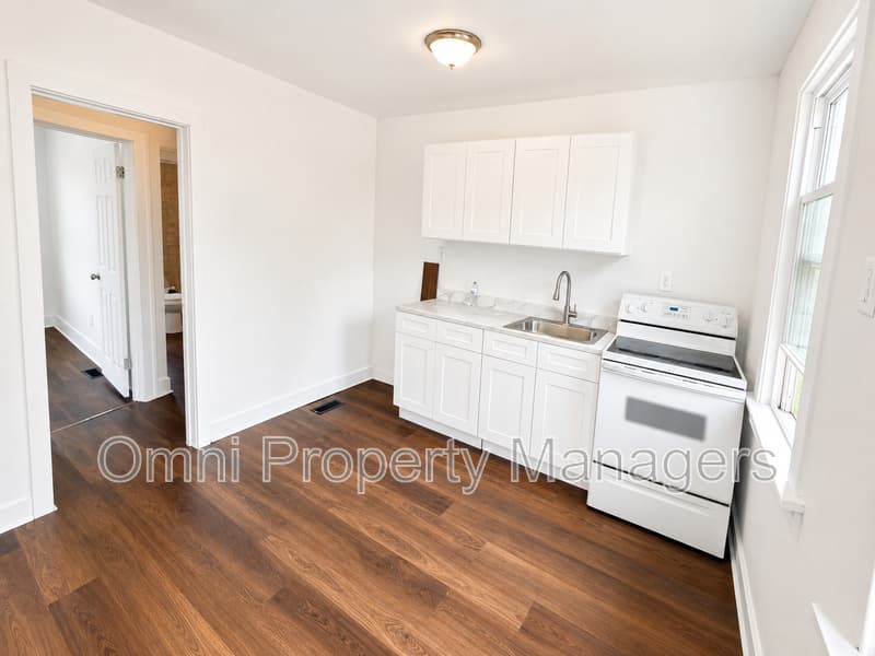 detroit Condo: 8535 Maxwell