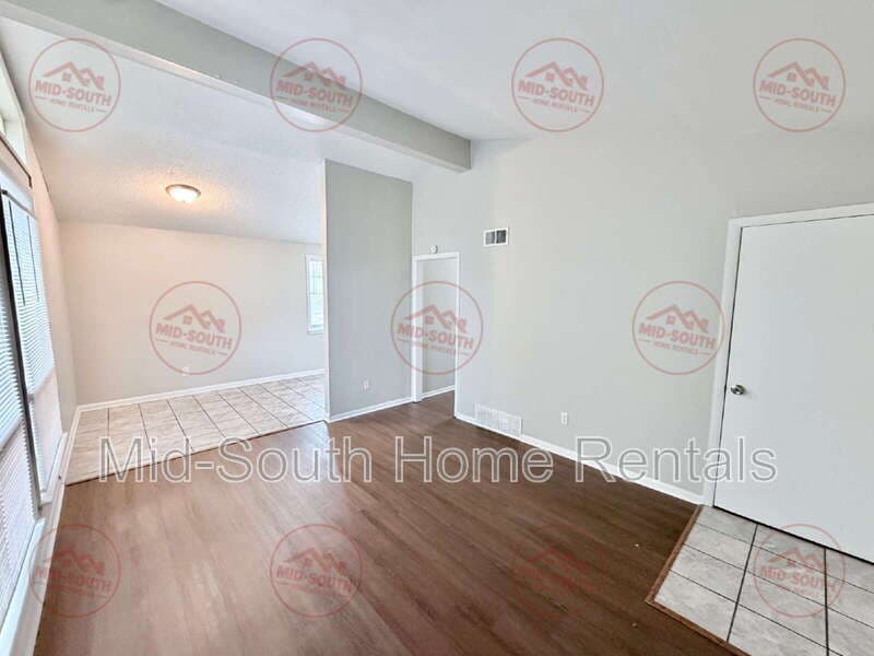 Memphis Townhome: 2282 Theda Ave