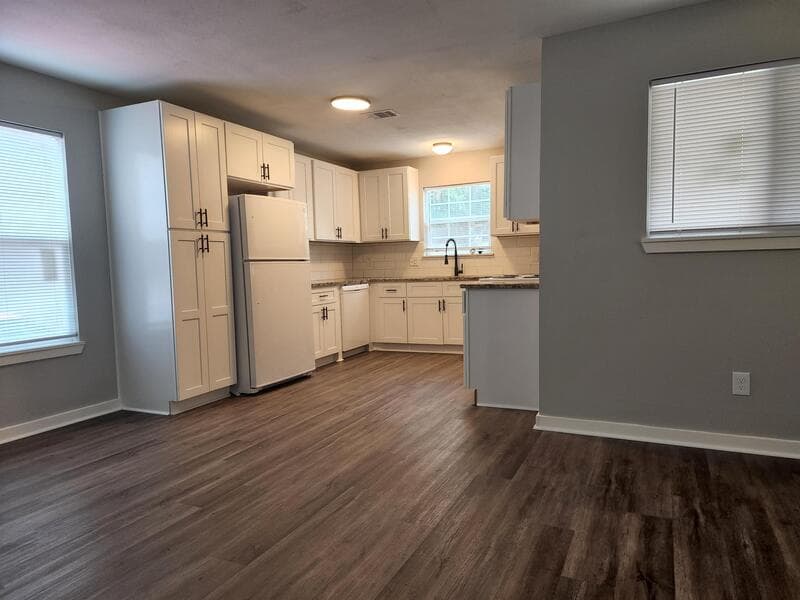 Richmond House: 1508 Carver Avenue