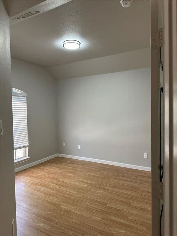 Lewisville House: 800 Pebble Ridge Dr
