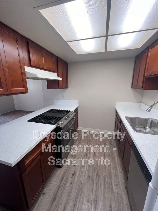 Sacramento Condo: 2919 Lerwick Road