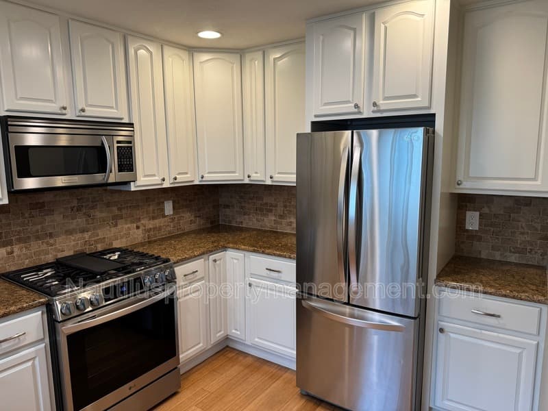 Aptos Townhome: 2109 Penasquitas Drive