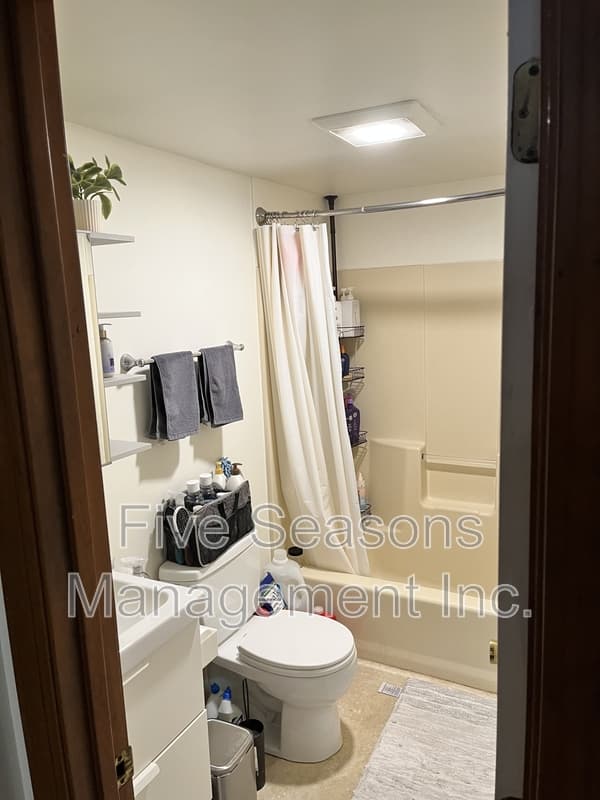 Burlington Condo: 358-360 North Winooski Avenue - 1