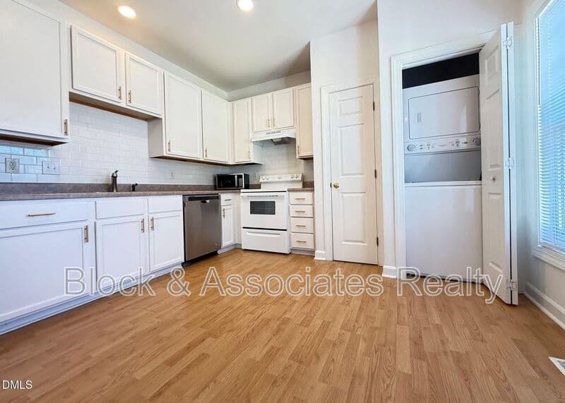 Raleigh House: 2701 Sterling Park Drive