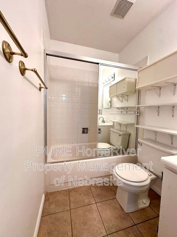 Omaha Townhome: 1631 N 109th Plz