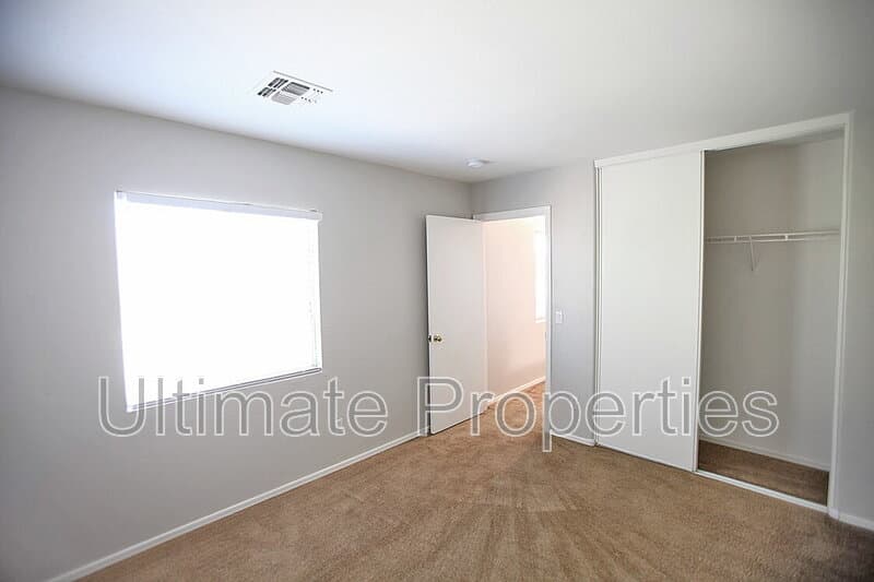 El Mirage House: 12413 W Willow Ave