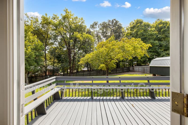 Knoxville House: 1505 Aldenwood Lane