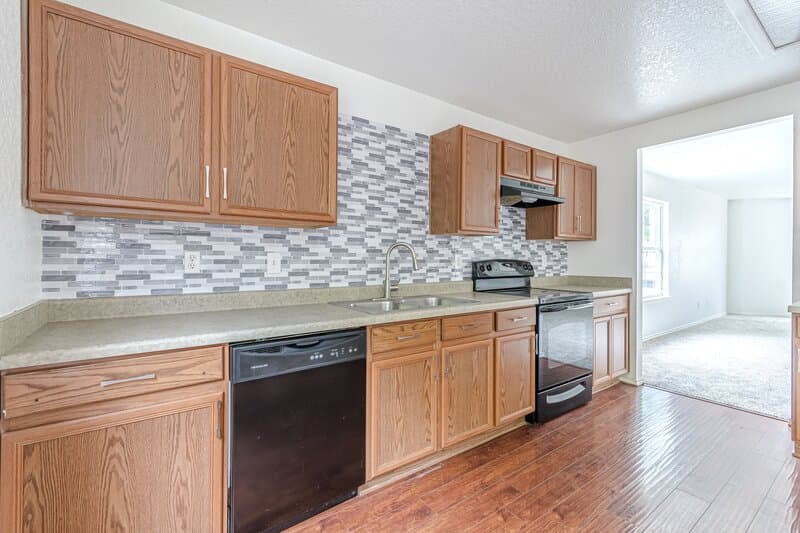San Antonio House: 11223 Victory Cavern