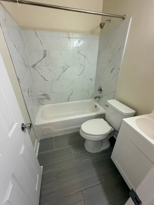 Richmond Townhome: 419 W Duvall st