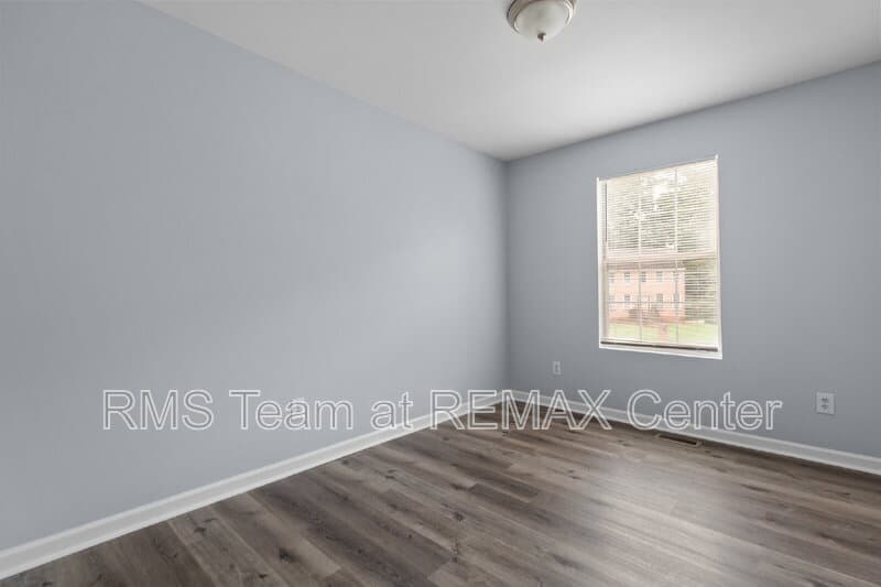 Decatur House: 2262 Cobb Creek Dr
