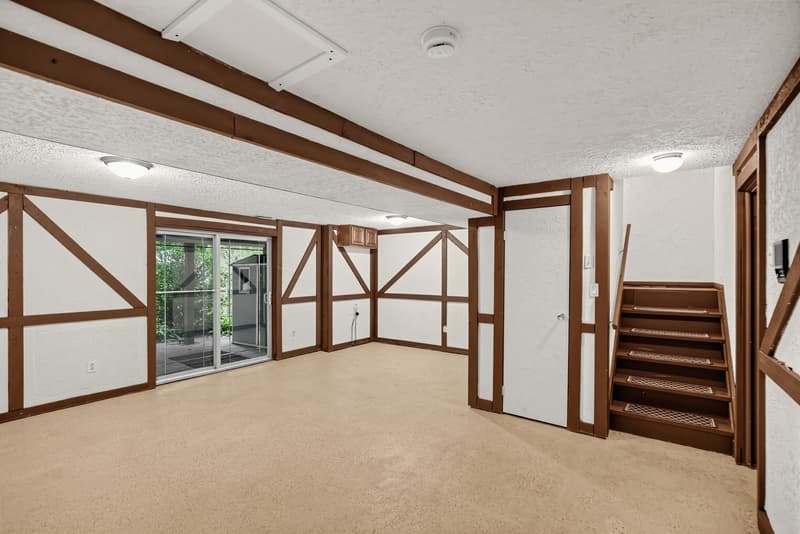 Parkville Condo: 139 East Orange Court