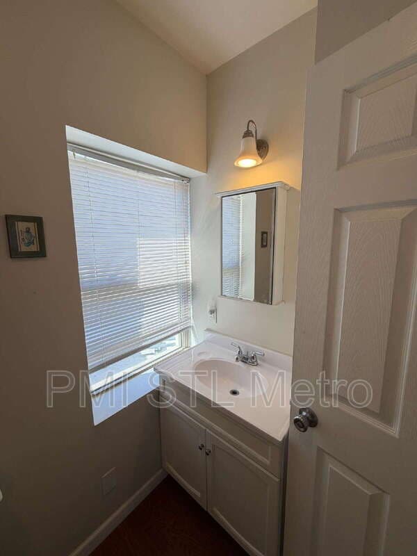 University City House: 7300 Dartmouth Avenue 2E