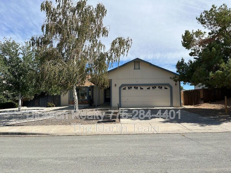 Sparks House: 970 Mercedes Drive