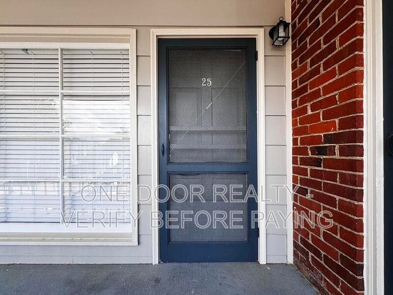 Williamsburg Condo: 732 Scotland Street
